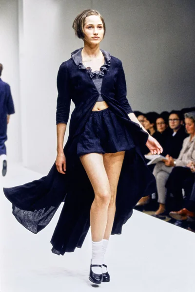 Look 49